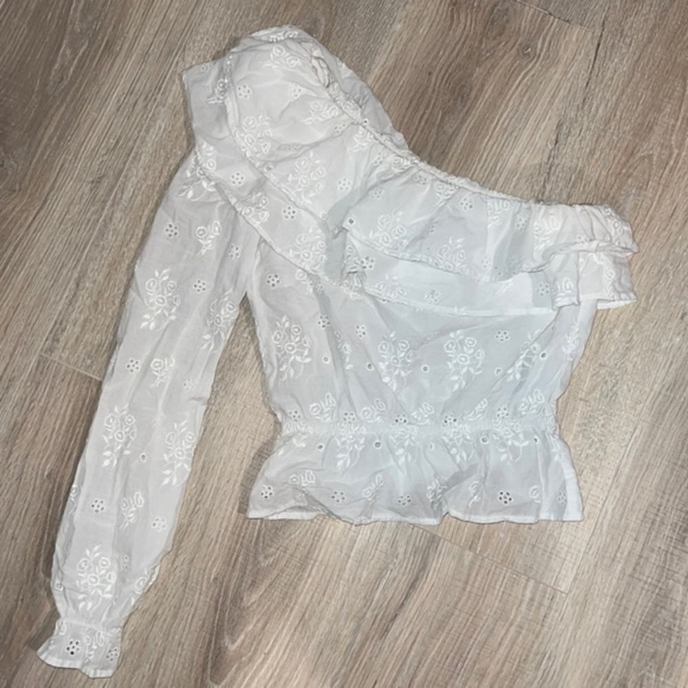 H&M white lacy one shoulder top with ruffles